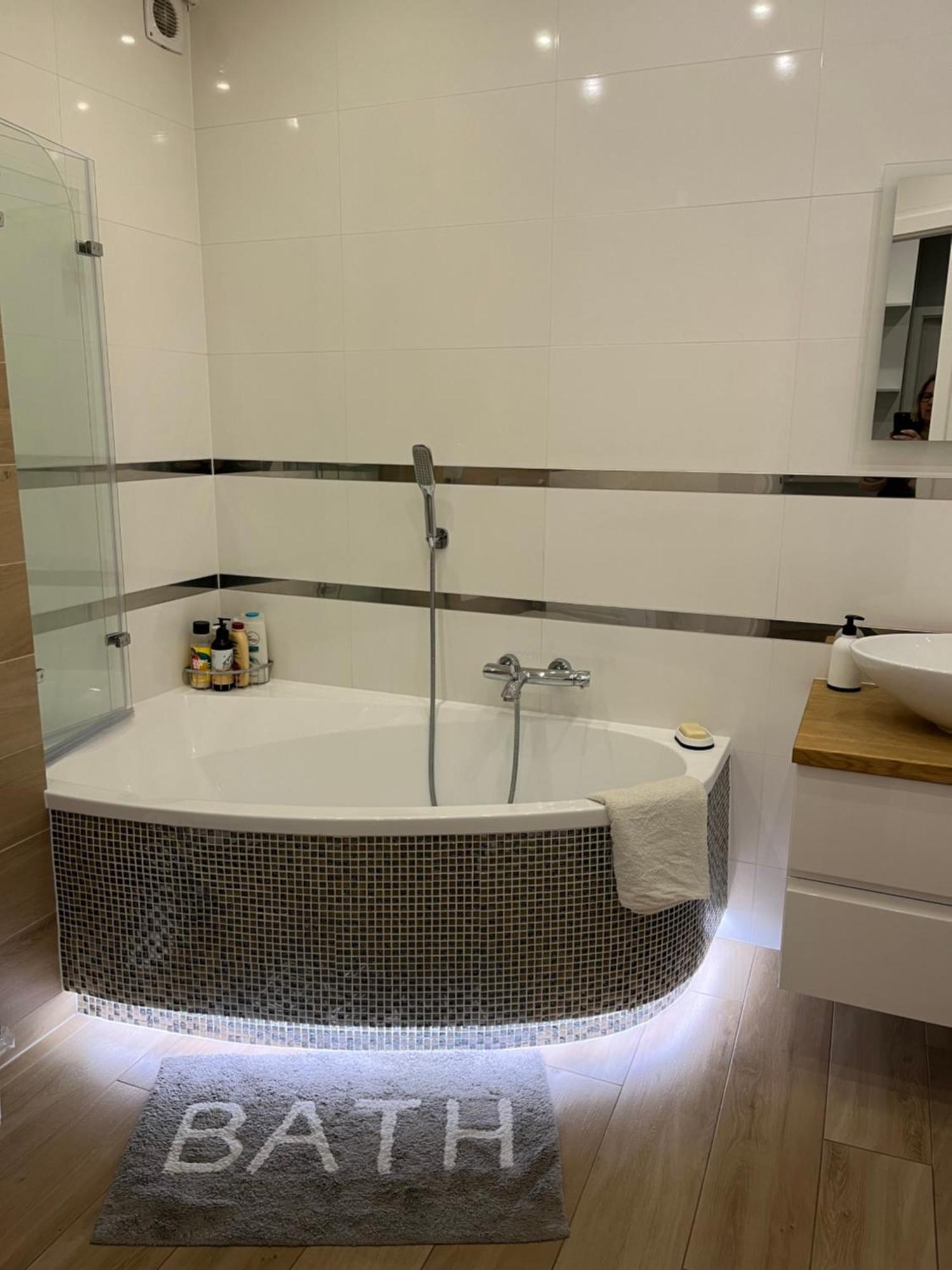 Nowoczesny Apartament Z Przestronna Lazienka Apartment Stalowa Wola Ngoại thất bức ảnh